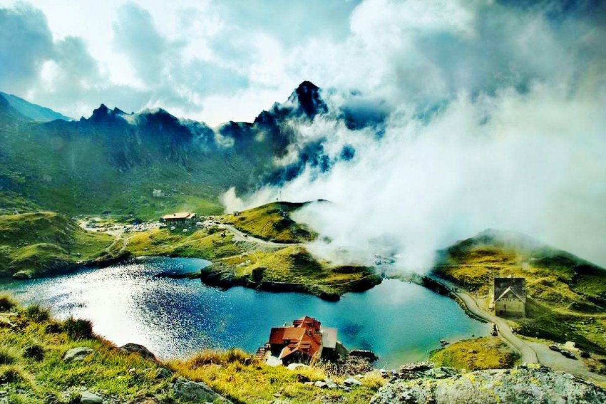 PELERINAJ LA MĂNĂSTIRIREA PONOR ȘI TRANSFĂGĂRĂȘAN 10-12 SEPTEMBRIE 2021