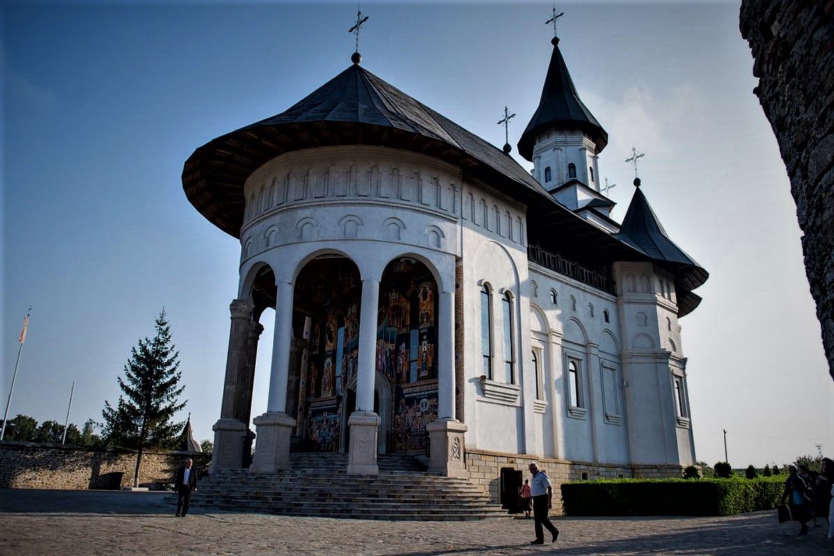 PELERINAJ LA MĂNĂSTIRILE DIN MOLDOVA 06-07 MARTIE 2021