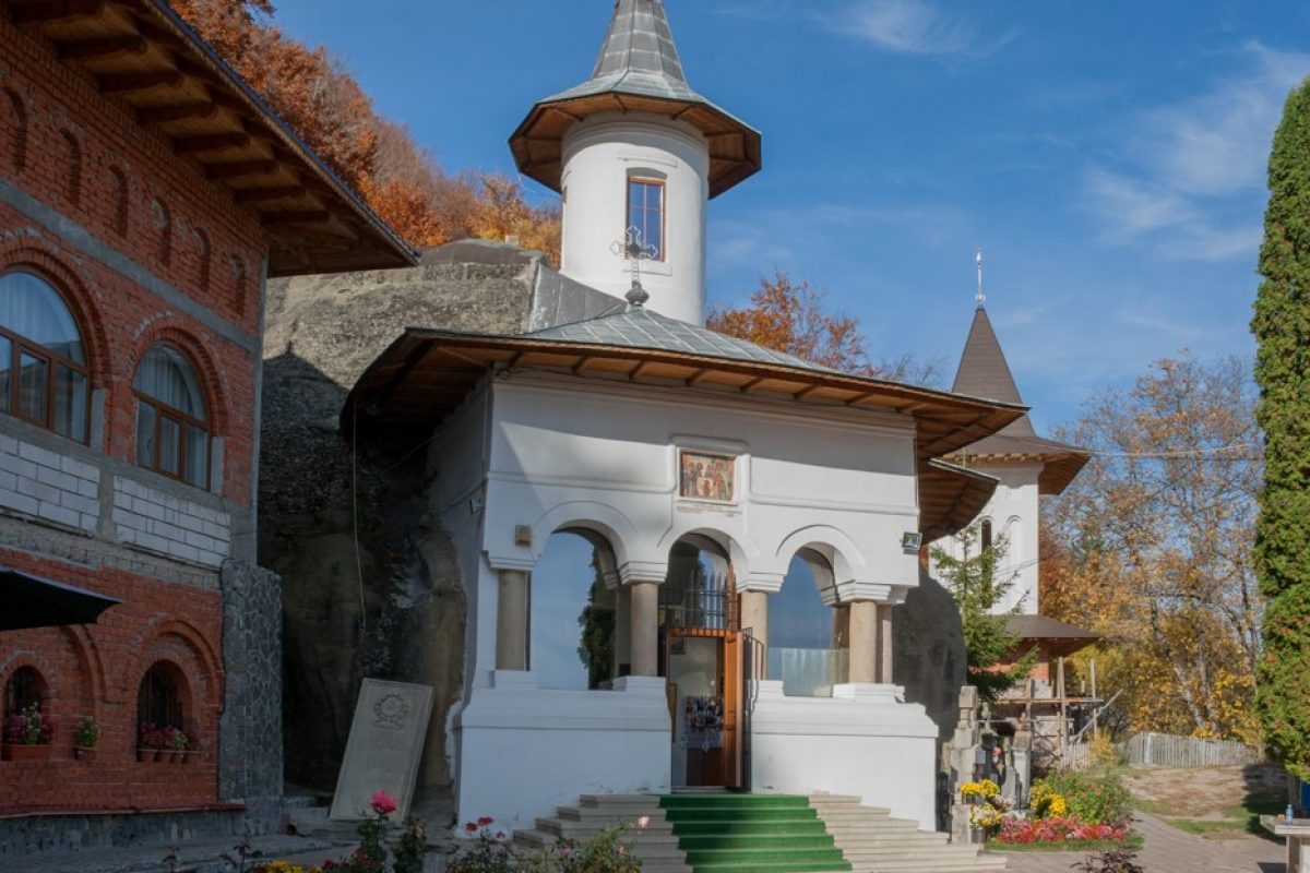 PELERINAJ LA MĂNĂSTIRI RUPESTRE 05-06 AUGUST 2023