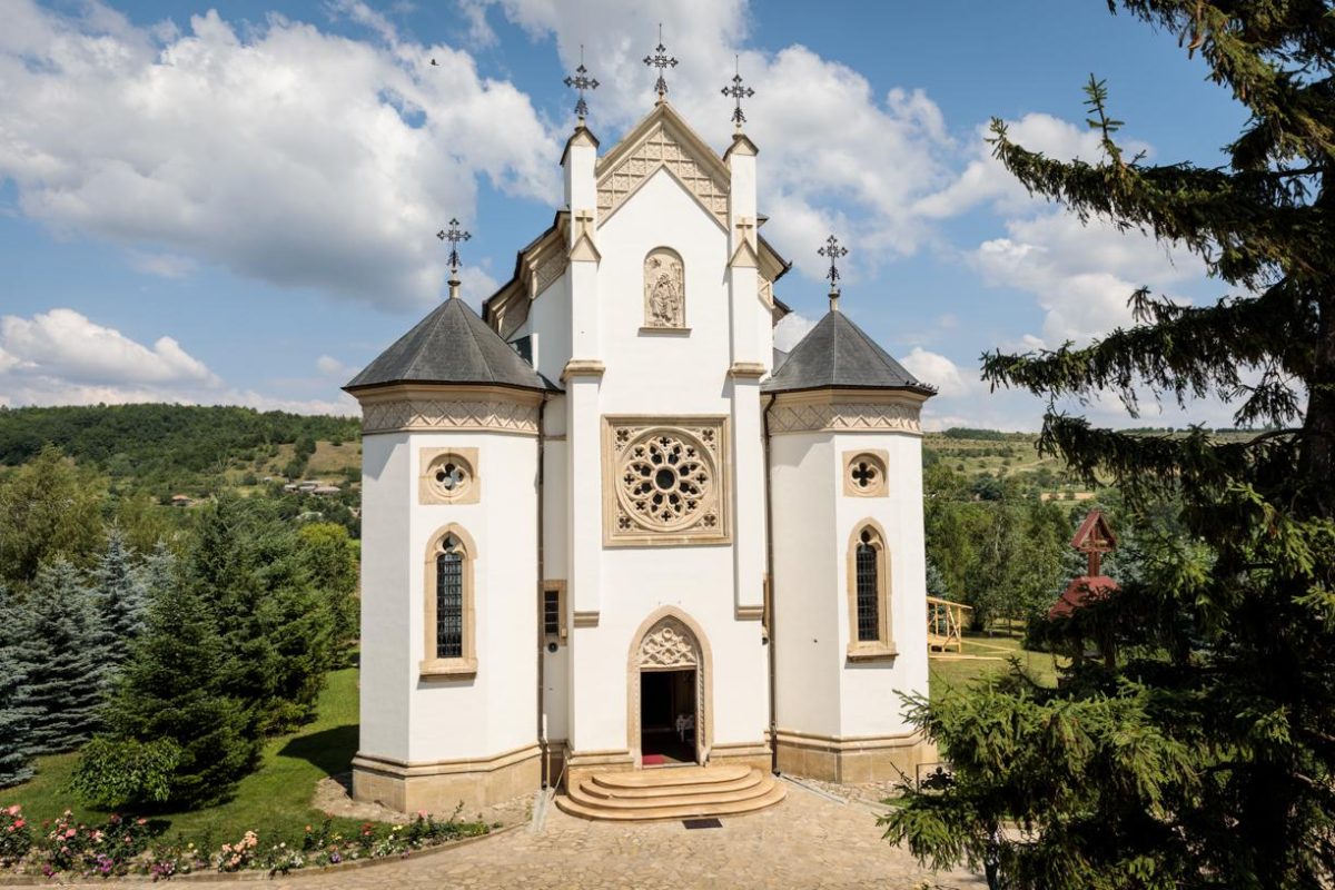 PELERINAJ LA BISERICA DOMNEASCĂ DIN BORZEȘTI 07 FEBRUARIE 2026